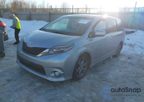 2015 Toyota Sienna Se 8 Passenger from USA, damaged, VIN 5TDXK3DC2FS564494